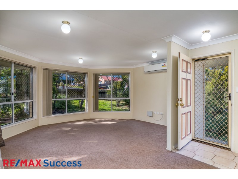 2/5 Beer Court, Kearneys Spring QLD 4350