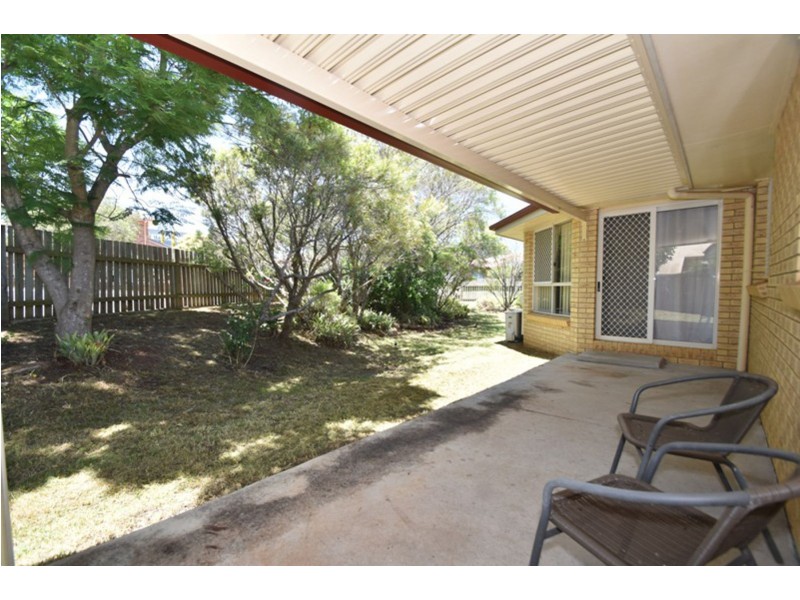 2/5 Beer Court, Kearneys Spring QLD 4350
