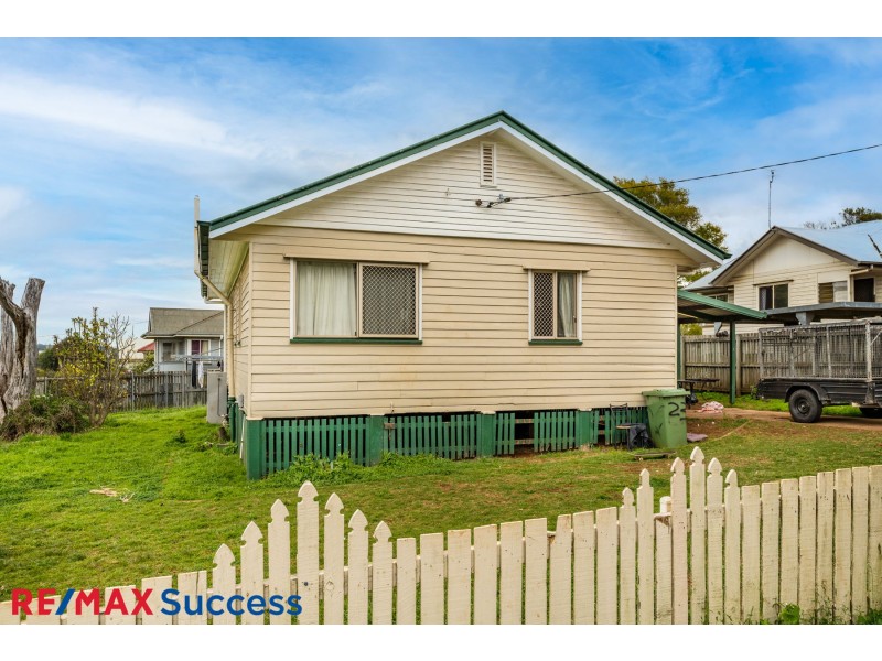 23 Dwyer Street, Harlaxton QLD 4350