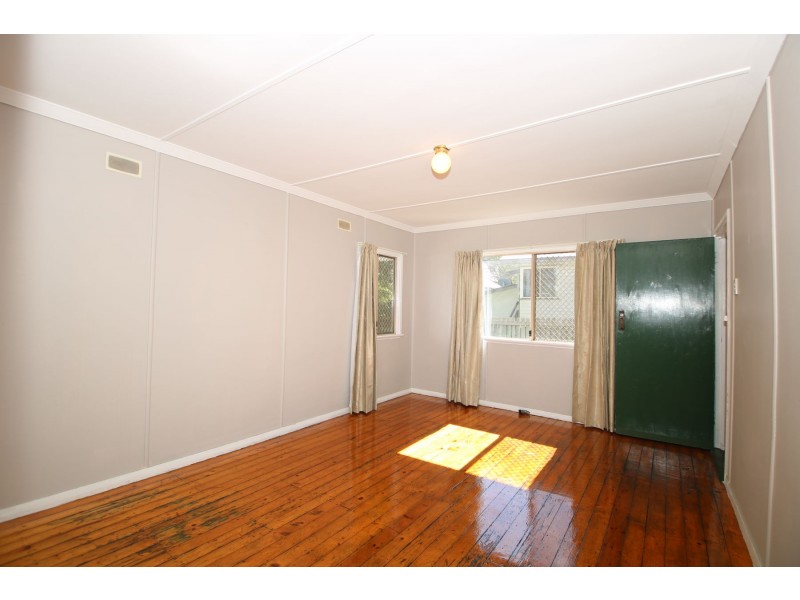 23 Dwyer Street, Harlaxton QLD 4350