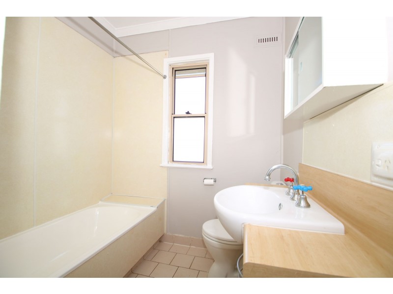 23 Dwyer Street, Harlaxton QLD 4350