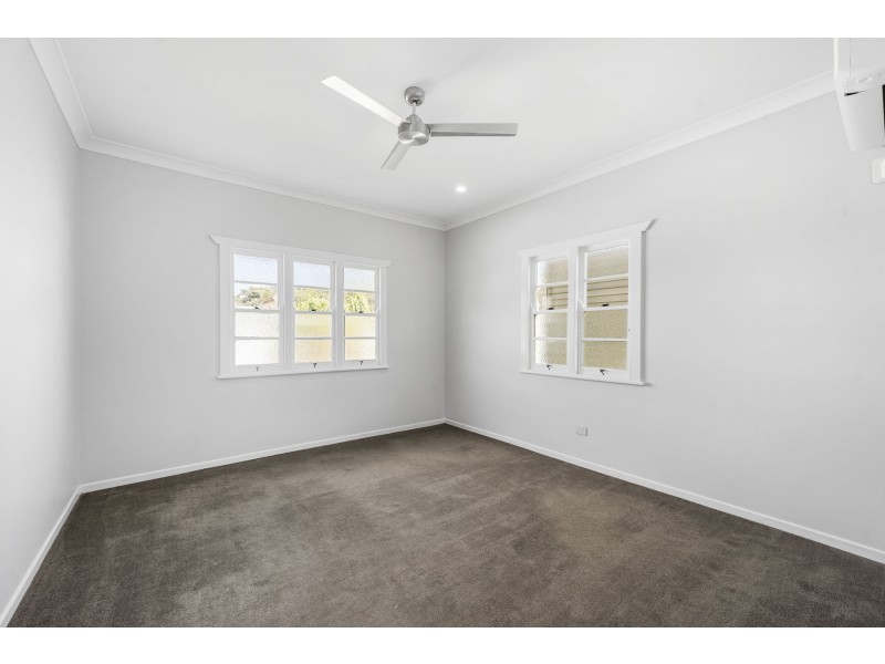 7 Tighe Street, Newtown QLD 4350