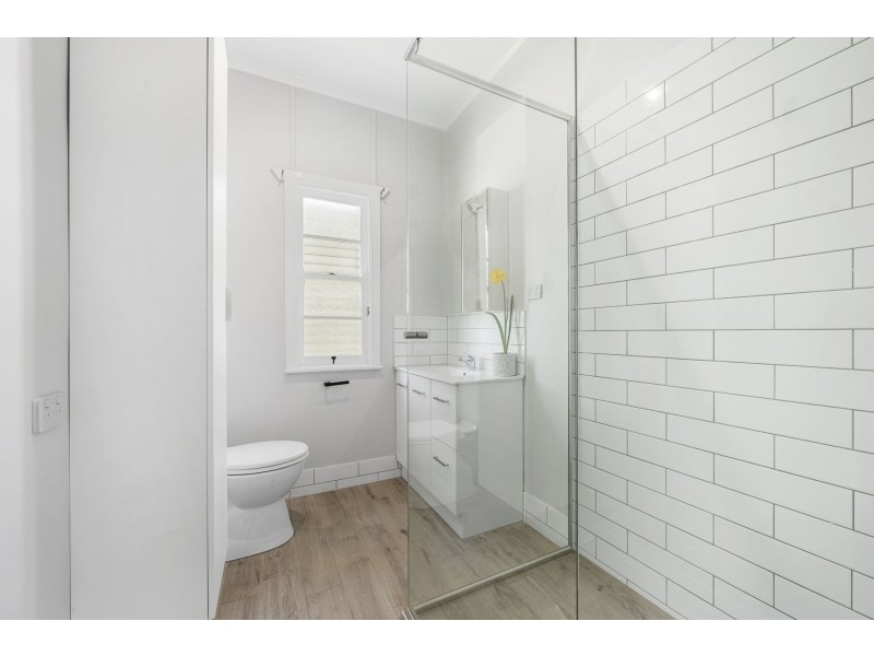 7 Tighe Street, Newtown QLD 4350