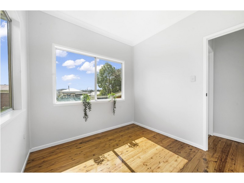 7 Tighe Street, Newtown QLD 4350