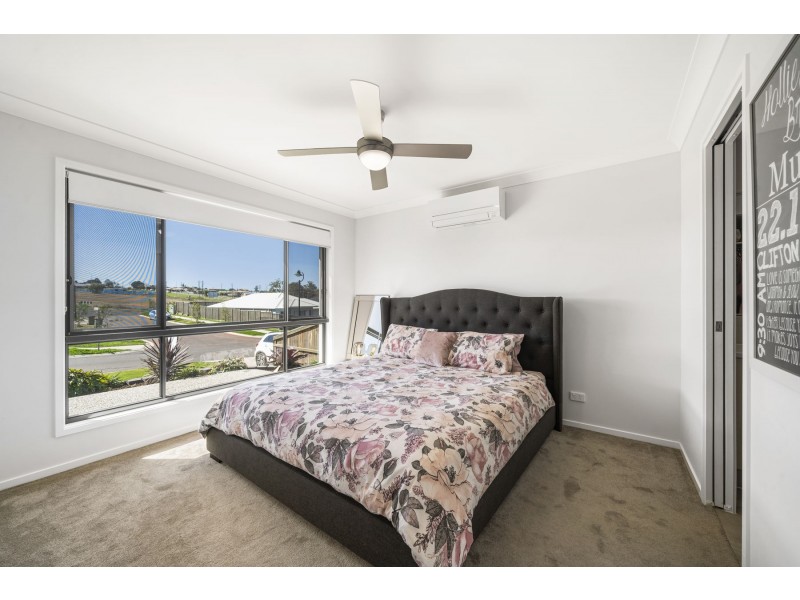 14 Dawn Drive, Glenvale QLD 4350