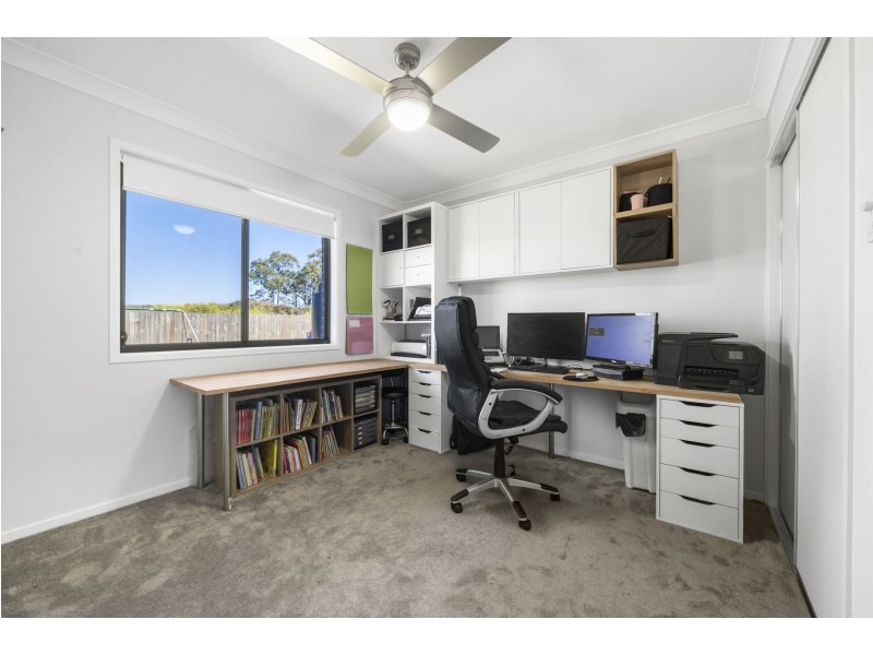 14 Dawn Drive, Glenvale QLD 4350