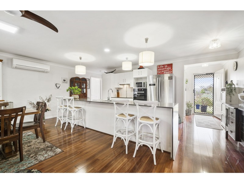 5 Esmeralda Street, Cambooya QLD 4358