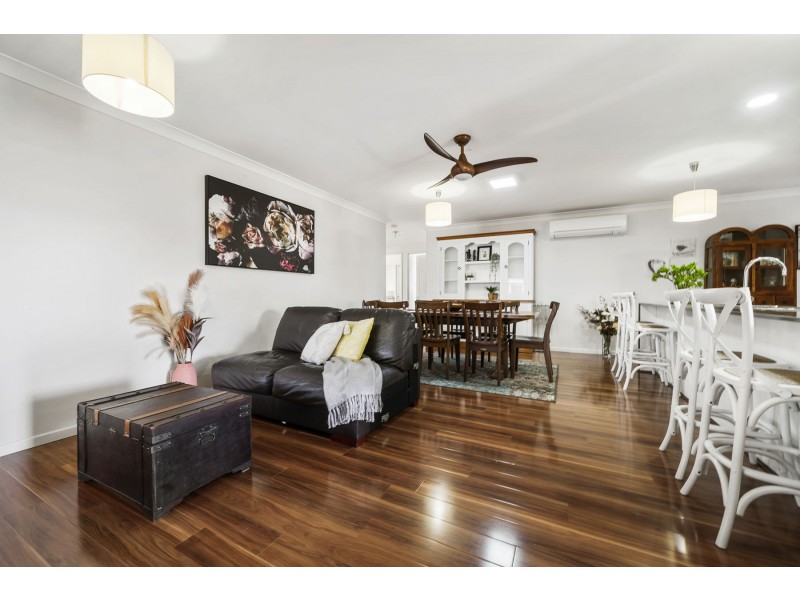 5 Esmeralda Street, Cambooya QLD 4358