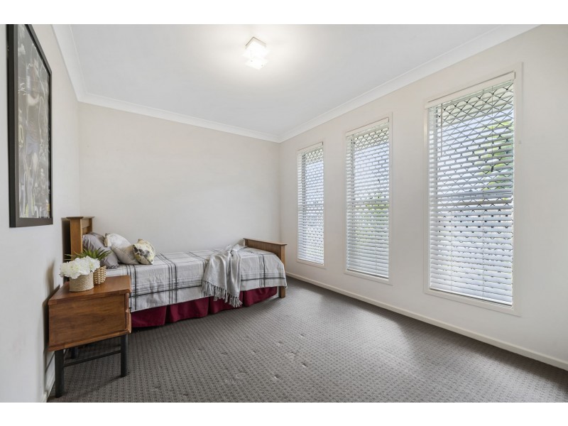 5 Esmeralda Street, Cambooya QLD 4358