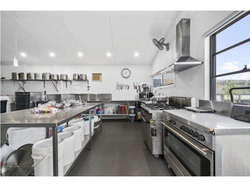 5 Esmeralda Street, Cambooya QLD 4358