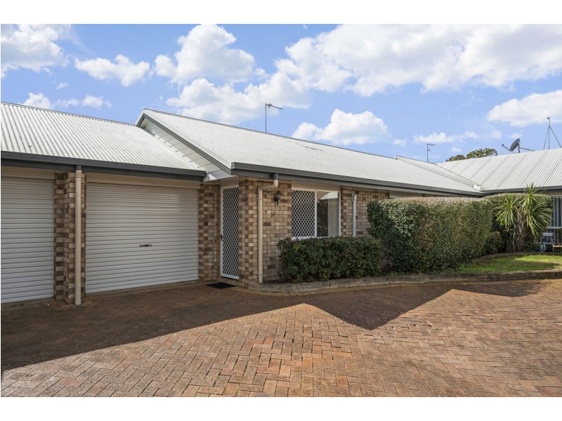 14/19a Gladstone Street, Newtown QLD 4350