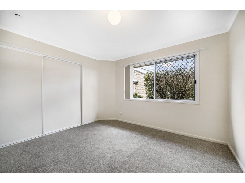 14/19a Gladstone Street, Newtown QLD 4350