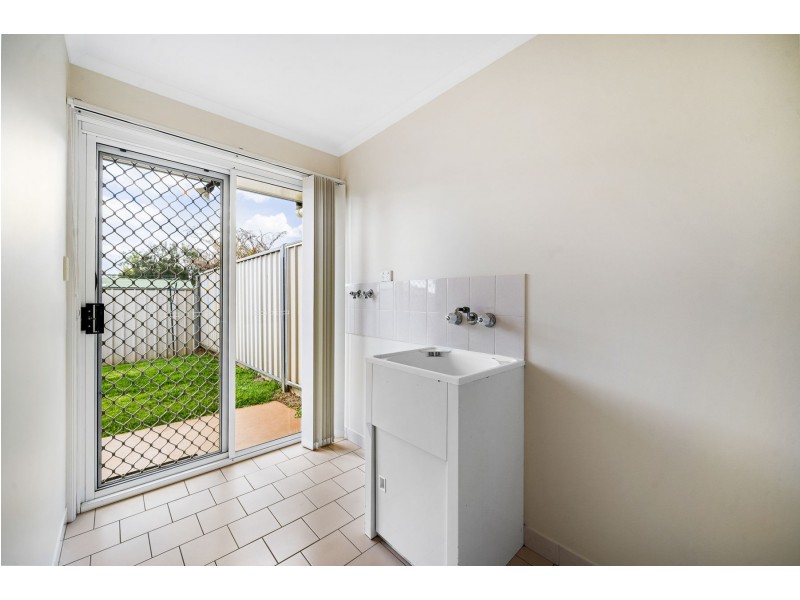 14/19a Gladstone Street, Newtown QLD 4350