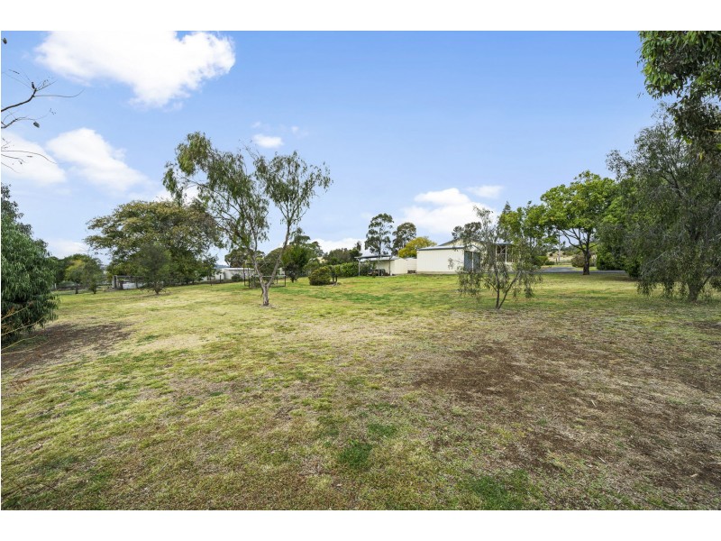60 Goombungee-Meringandan Road, Meringandan West QLD 4352