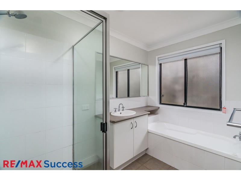 6 Balonne Drive, Glenvale QLD 4350