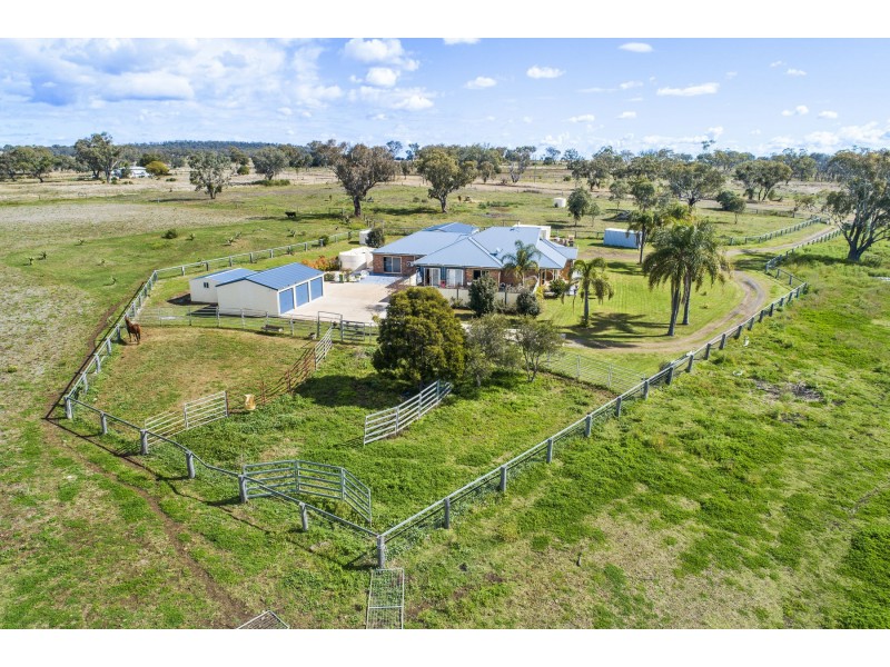 651 Oakey Crosshill Road, Biddeston QLD 4401