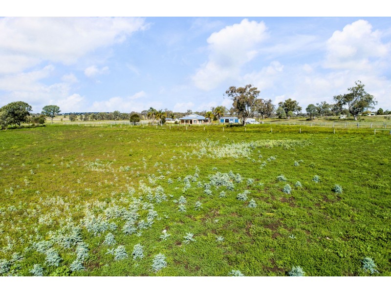 651 Oakey Crosshill Road, Biddeston QLD 4401