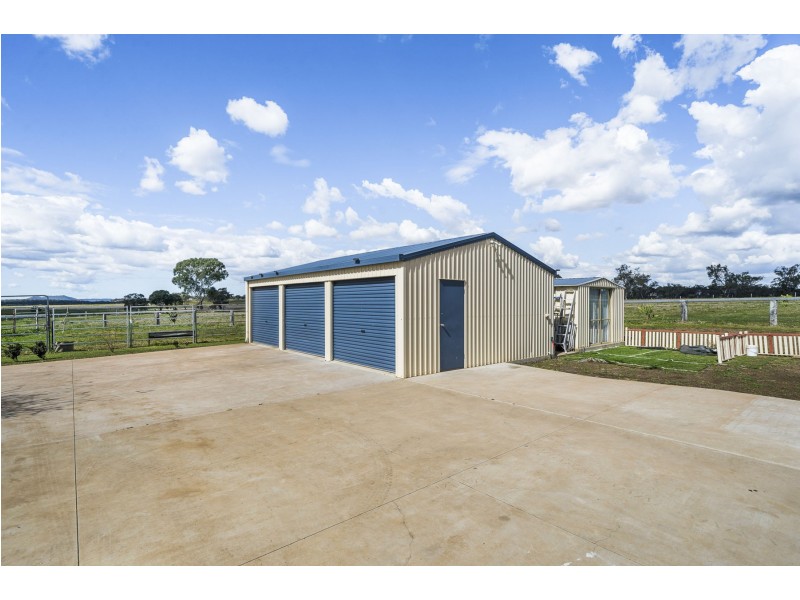 651 Oakey Crosshill Road, Biddeston QLD 4401
