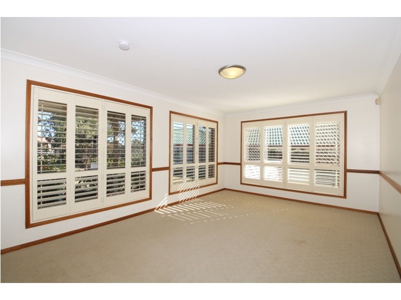 5 Carnation Court, Middle Ridge QLD 4350