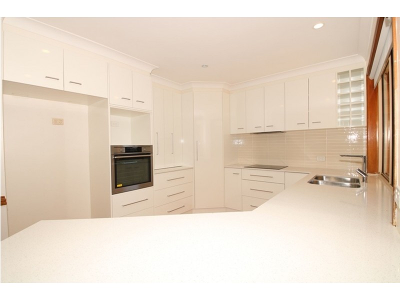 5 Carnation Court, Middle Ridge QLD 4350