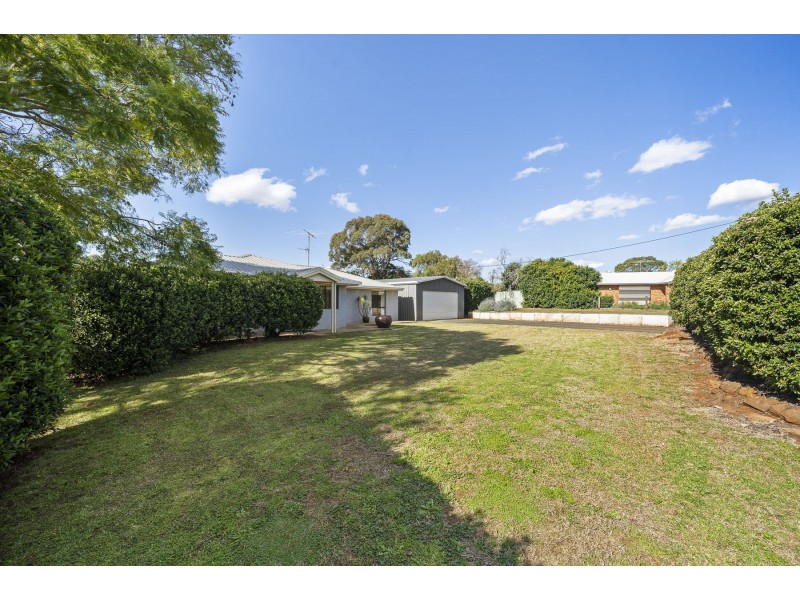 7 Glen Crescent, Highfields QLD 4352