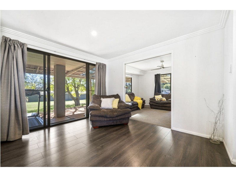 7 Glen Crescent, Highfields QLD 4352