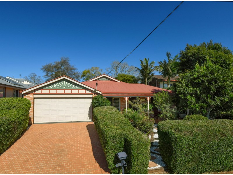 18A Ross Street, Mount Lofty QLD 4350