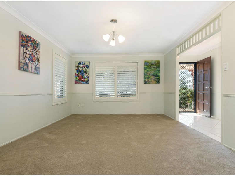 18A Ross Street, Mount Lofty QLD 4350