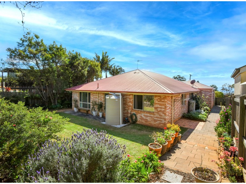 18A Ross Street, Mount Lofty QLD 4350