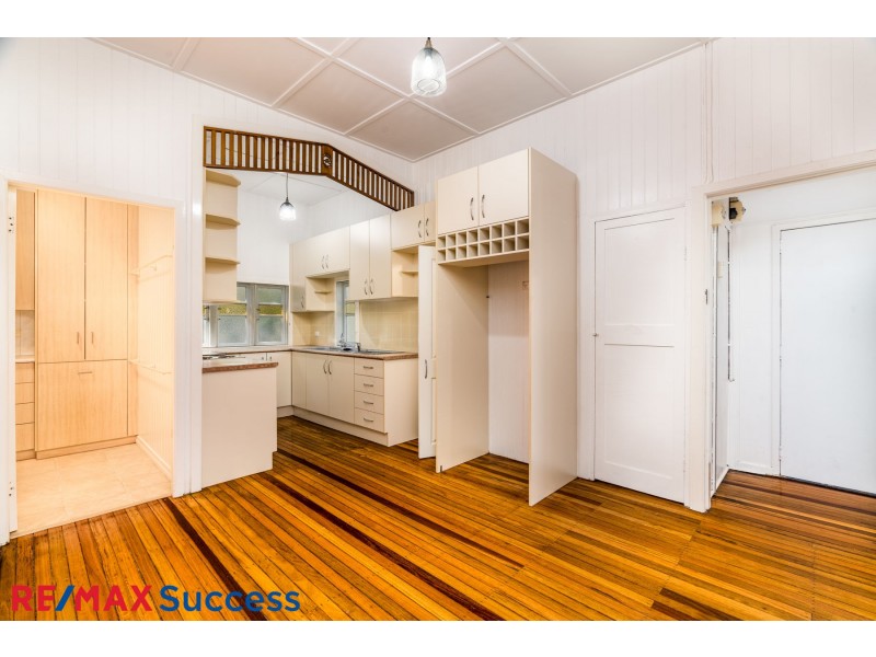 6 Perry Street, Harlaxton QLD 4350