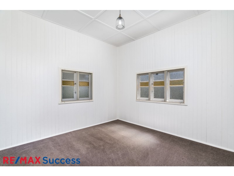 6 Perry Street, Harlaxton QLD 4350