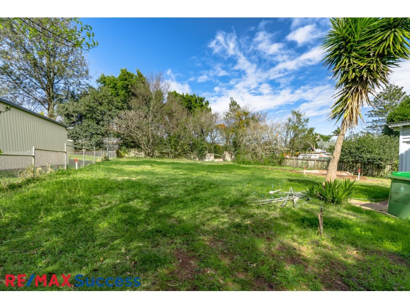 6 Perry Street, Harlaxton QLD 4350