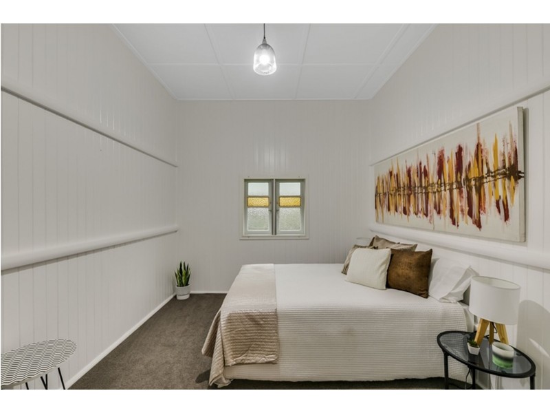 6 Perry Street, Harlaxton QLD 4350