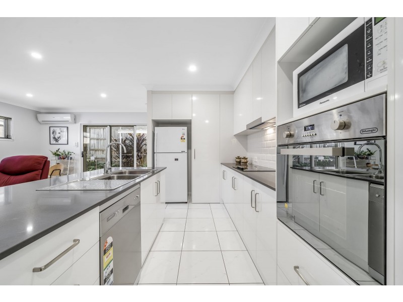 5/106A South Street, Centenary Heights QLD 4350