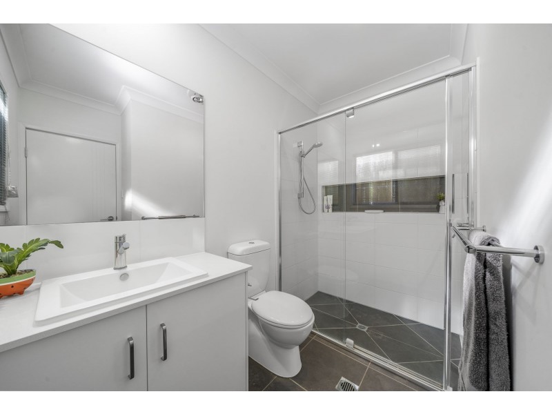 5/106A South Street, Centenary Heights QLD 4350