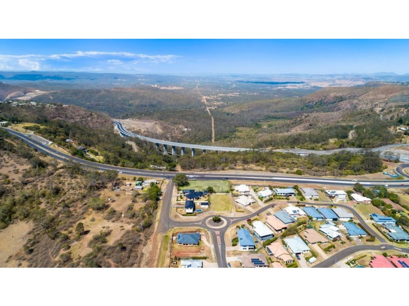 2 Weale Street, Mount Kynoch QLD 4350