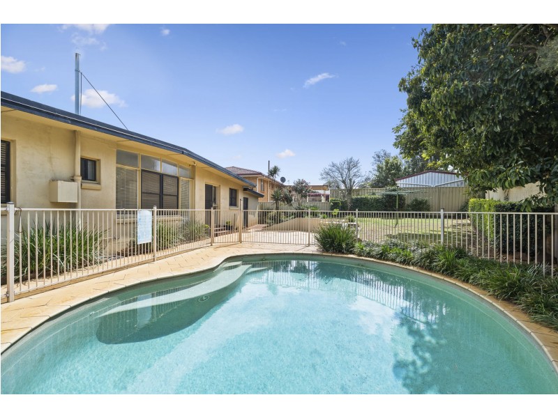 18 Rowbotham Street, Rangeville QLD 4350