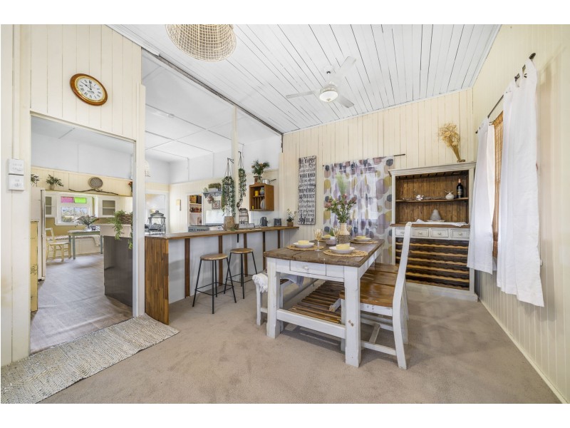 61 John Street, Goombungee QLD 4354