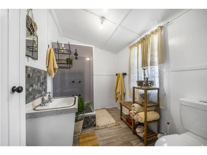 61 John Street, Goombungee QLD 4354