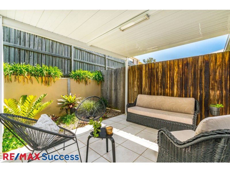 1/5 Nabiac Close, Kearneys Spring QLD 4350