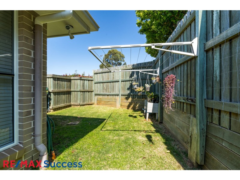 1/5 Nabiac Close, Kearneys Spring QLD 4350