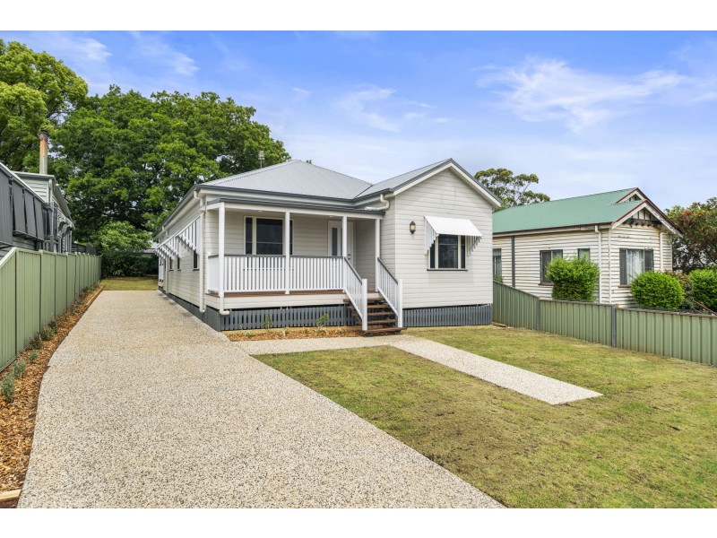 8A Cooper Street, South Toowoomba QLD 4350