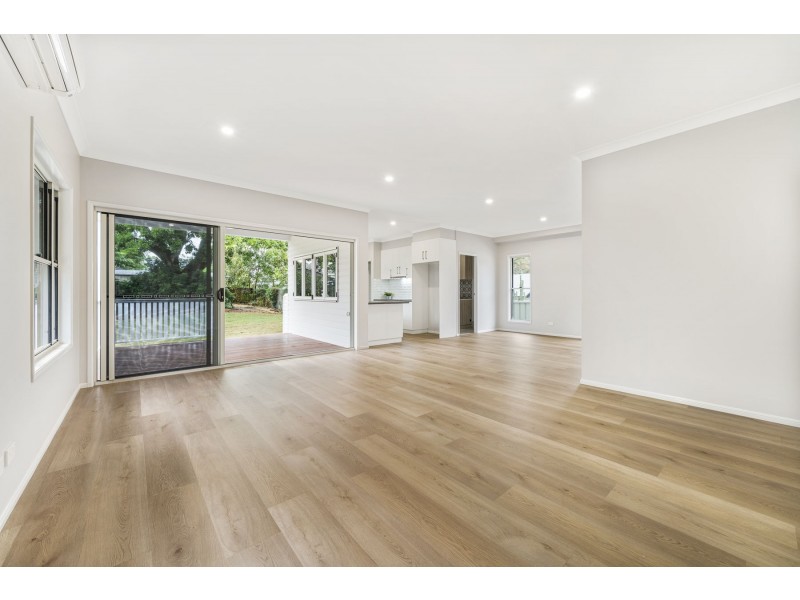 8A Cooper Street, South Toowoomba QLD 4350