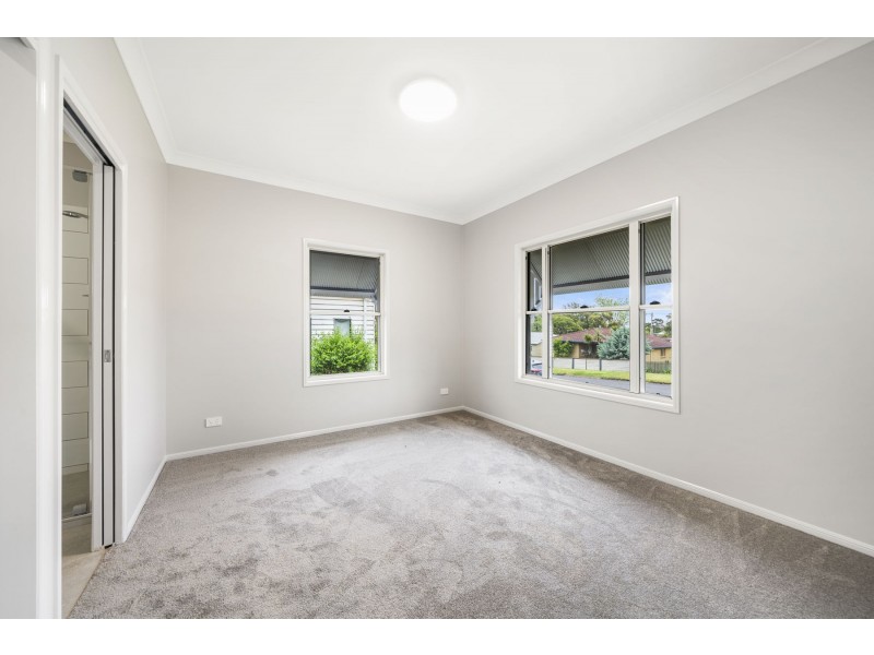 8A Cooper Street, South Toowoomba QLD 4350