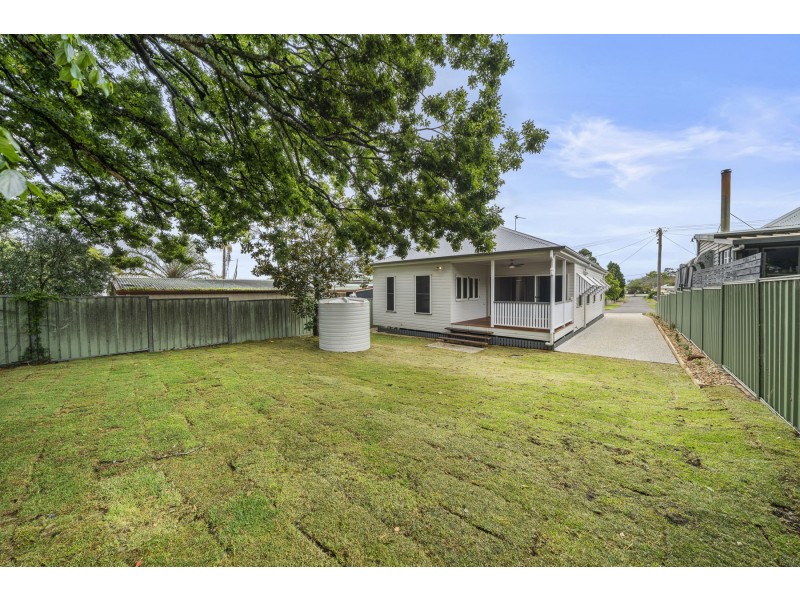 8A Cooper Street, South Toowoomba QLD 4350