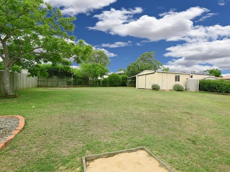 10 Belclaire Drive, Westbrook QLD 4350