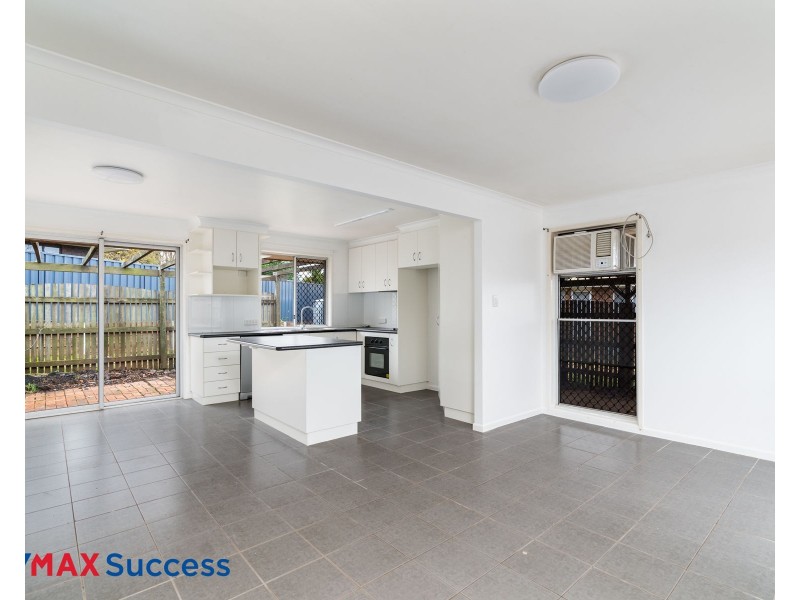 11 Wine Drive, Wilsonton Heights QLD 4350