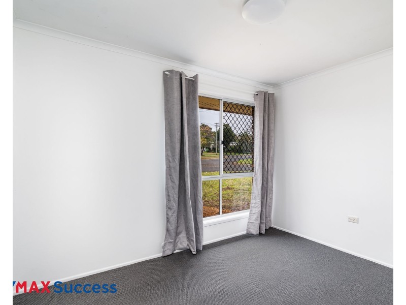 11 Wine Drive, Wilsonton Heights QLD 4350
