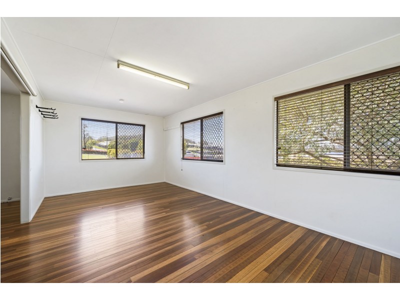 731 Boundary Street, Glenvale QLD 4350