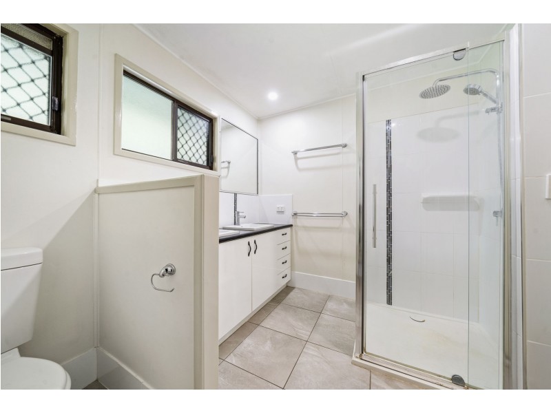 731 Boundary Street, Glenvale QLD 4350